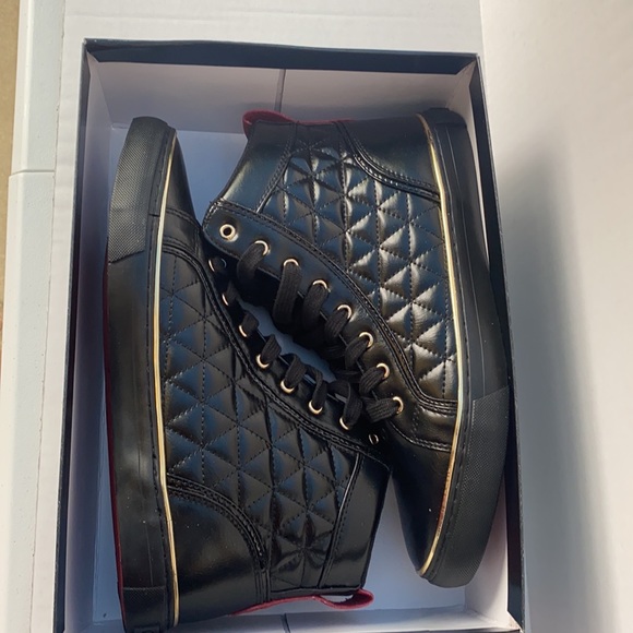 guess melo sneaker